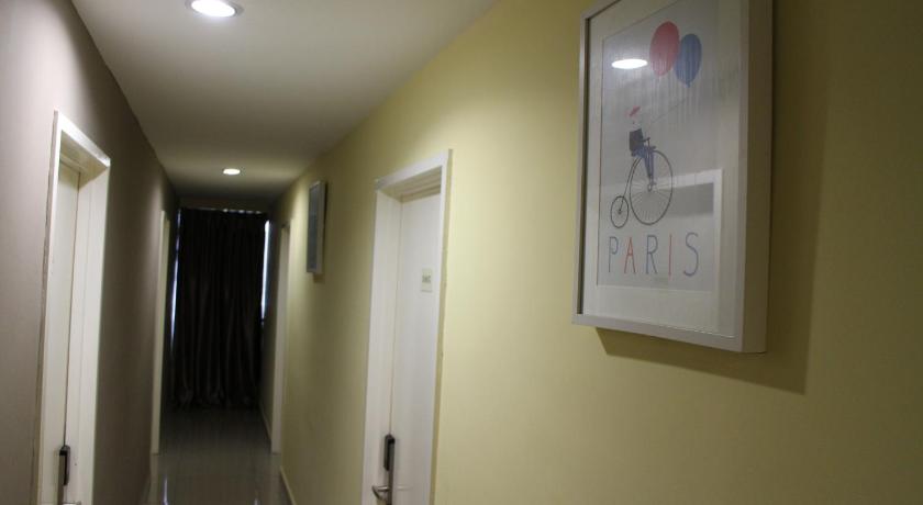 De Jaya Hotel B1 1 5 Jalan Teknologi 21c Signature Park - 