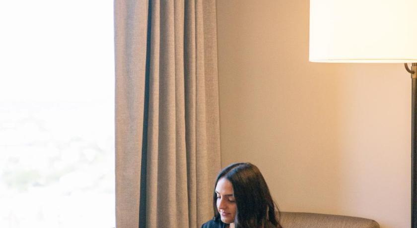 Image of 1 King Bed Deluxe 8