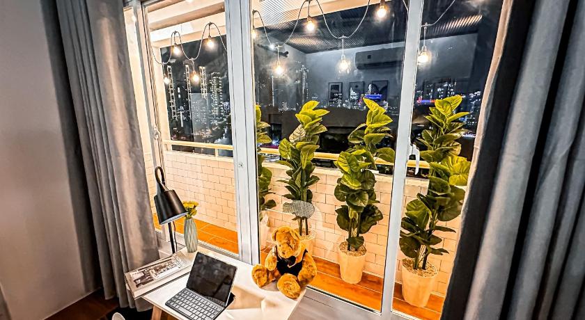 ホーチミン La Casa di Dicembre HCMC 4つ星 ゲストハウス レストラン