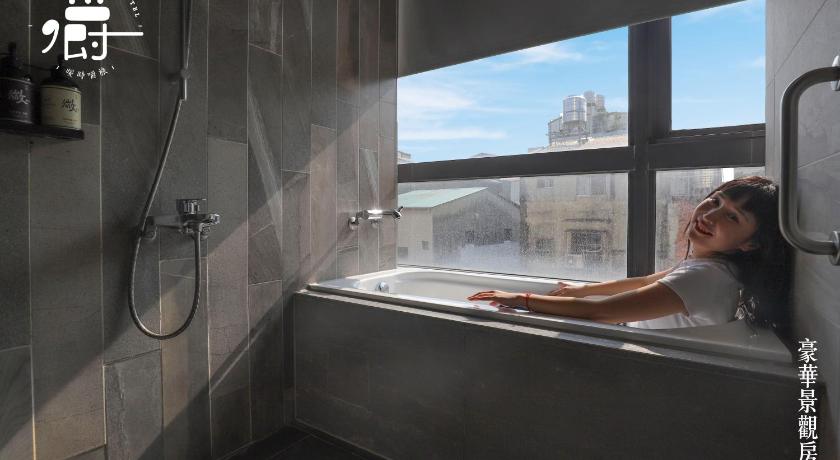 Image of Deluxe View Room 16