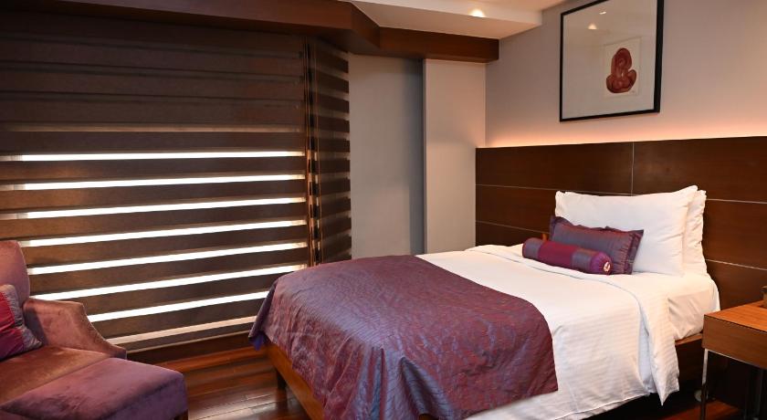 Image of Premier King Room 5