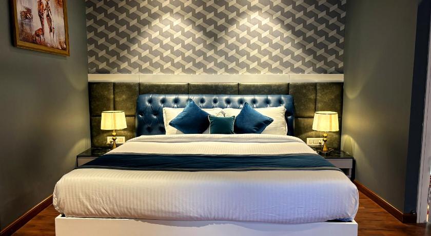 Image of Superior Balcony Room 17