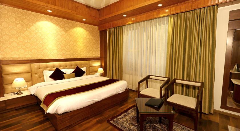 Image of Classic Non-Valley View Room 6