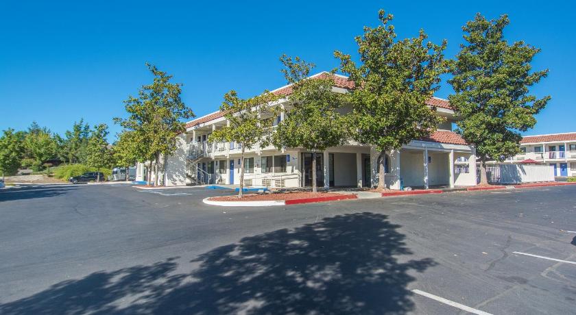 Motel 6-Redding, CA - South