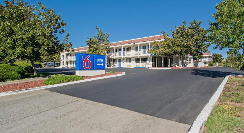 Motel 6-Redding, CA - South