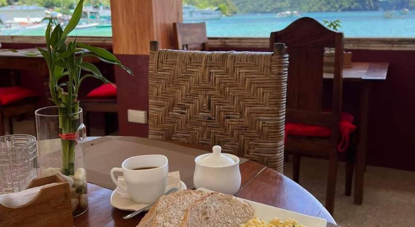 La Salangane Beach Hotel-Downtown – El Nido, WI
