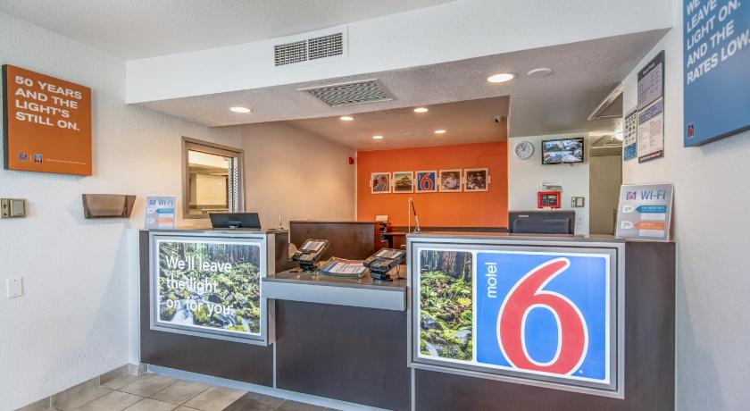 Motel 6-Tracy, CA