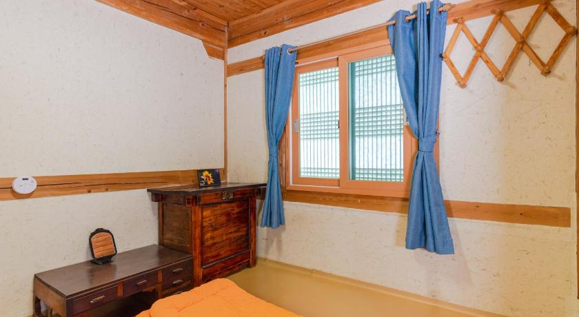 河东 Hadong kkotdam pension 2星级 民宿 餐厅