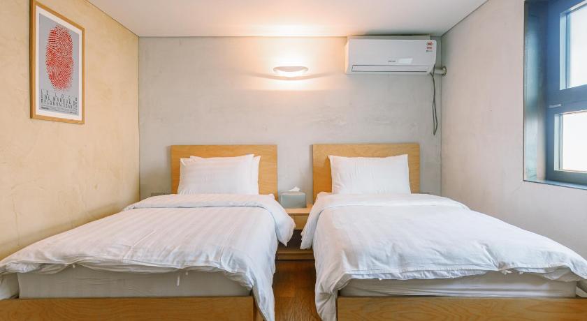 Image of Quadruple Room 9