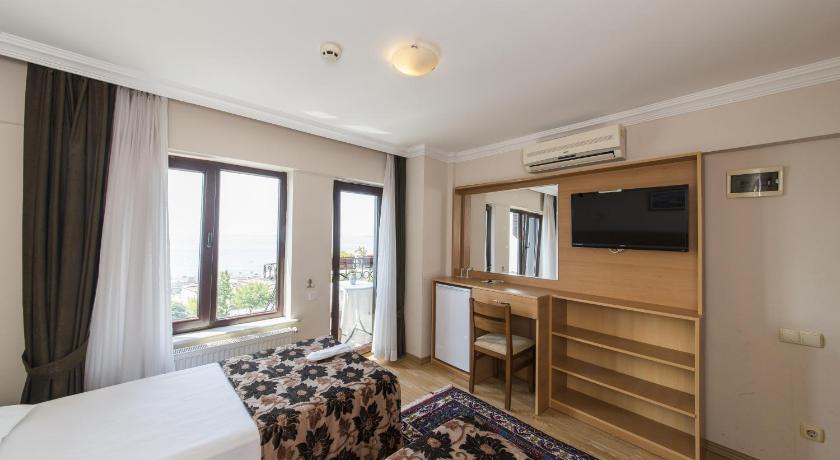 Deniz Houses – Istanbul, FL