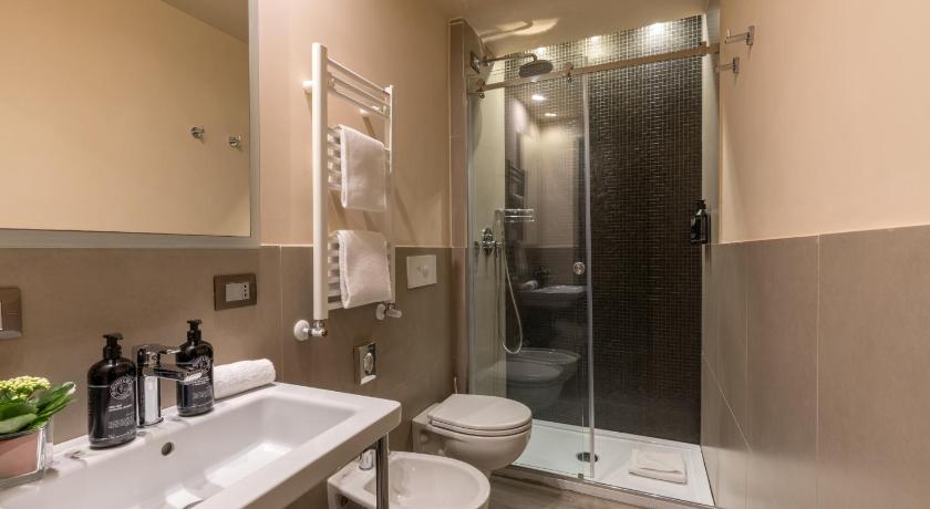 Image of Deluxe Room 2