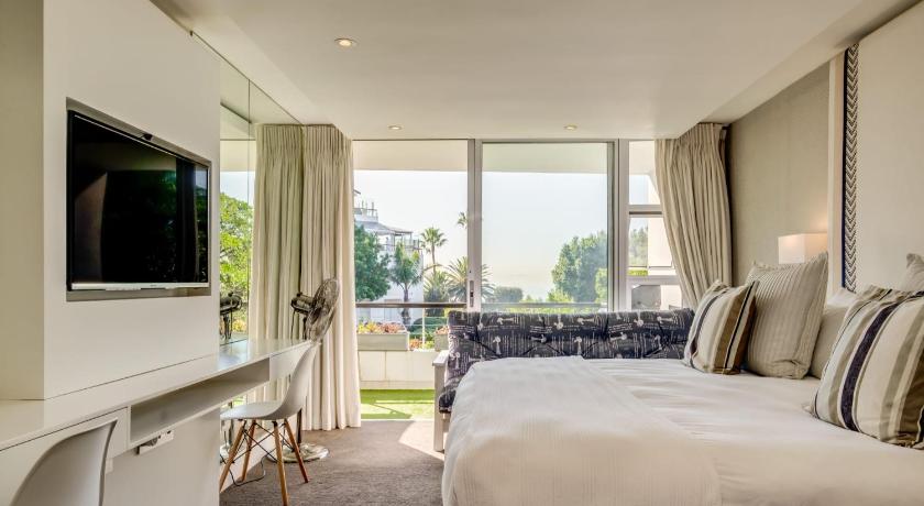 Elegant Apartment at the Waterclub (Amani Views) - image 13