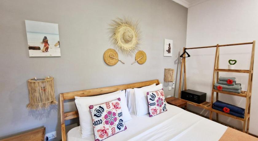 Image of Double Room with Sea View 2