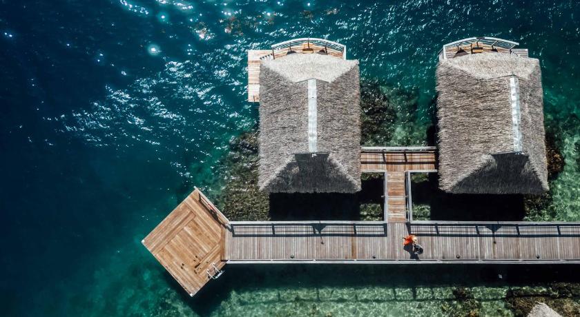 オーバーウォーターバンガロー (Overwater Bungalow)の画像 12