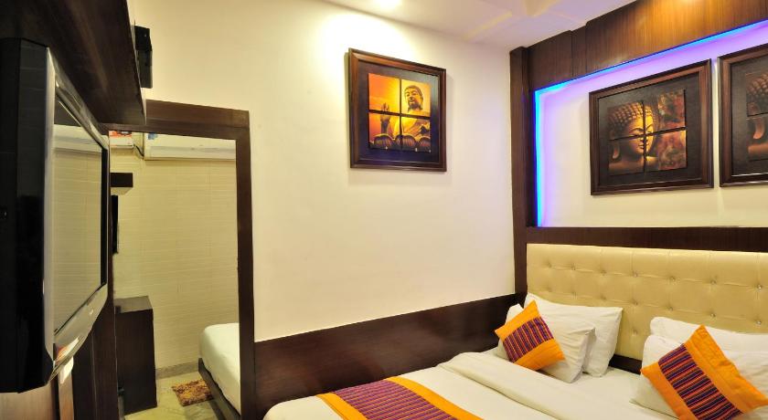 Hotel Nirmal Mahal by Check In Room