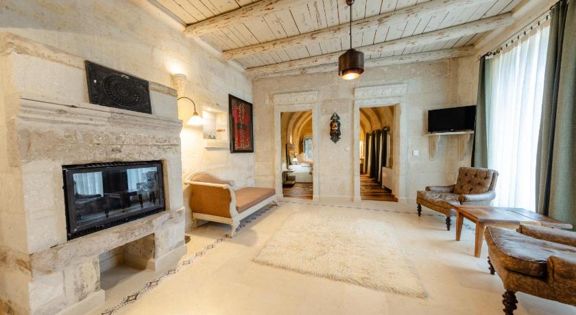 Aza Cave Hotel - image 8