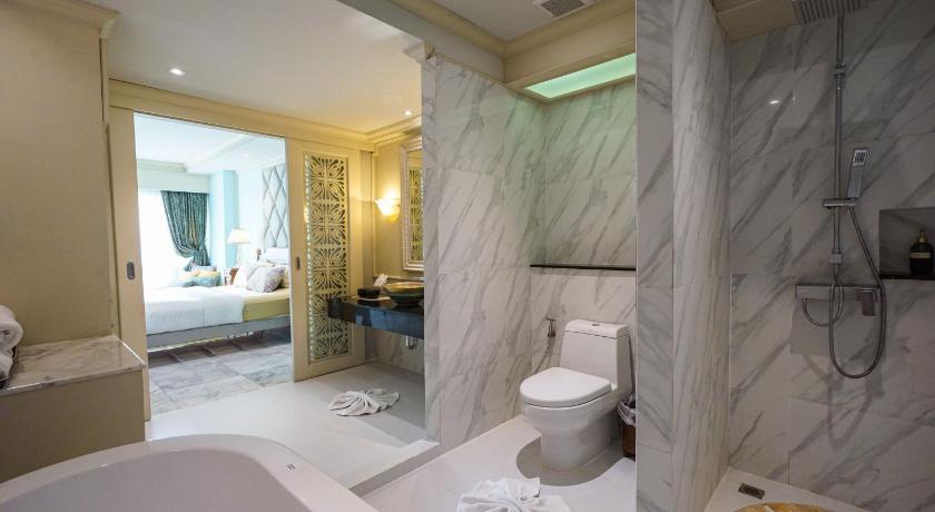 Image of 2 Bedroom Family Suite 3