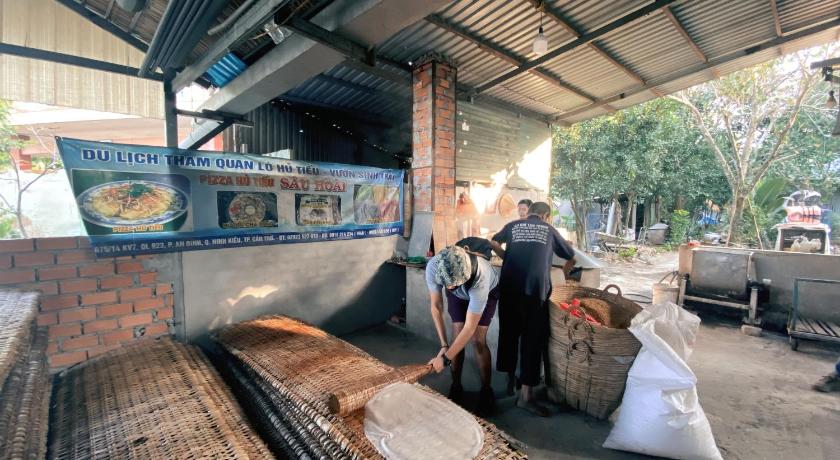 Adora Central Park hostel with rooftop and floating market tour - image 14