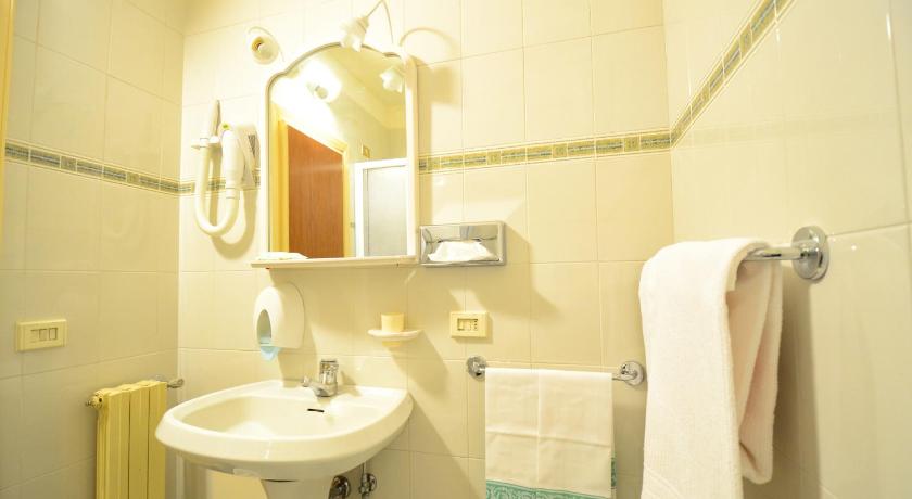 Grand Hotel delle Rocche photo