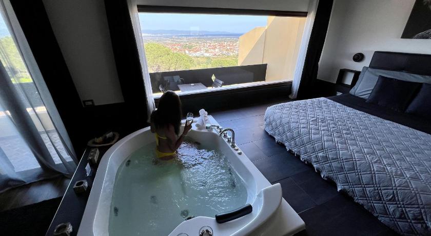 Suite 115 - Luxury Rooms