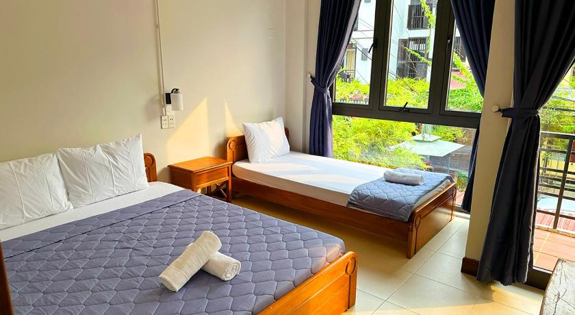 Image of Superior Triple Room 7