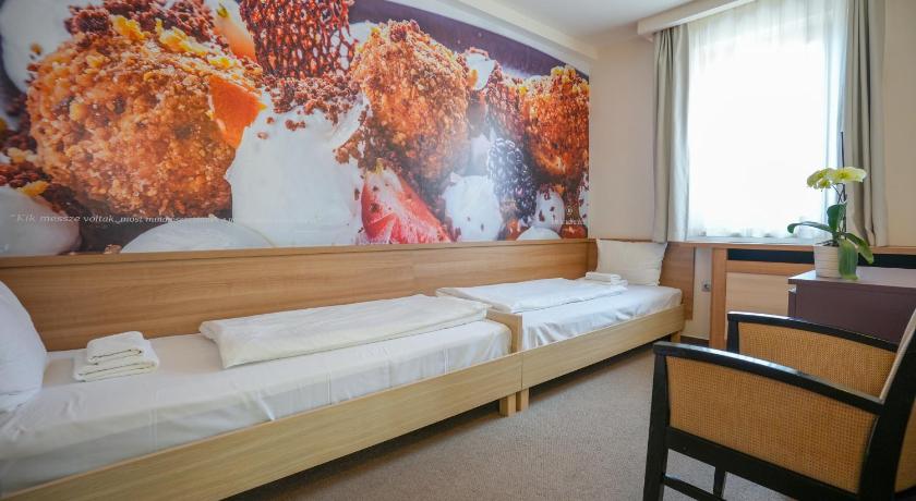 Image of 2 Bedroom Apartment 10