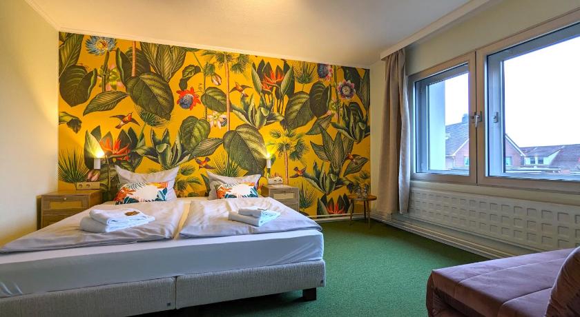 Image of Large Double Room 5