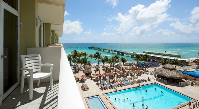 Newport Beachside Hotel and Resort photo