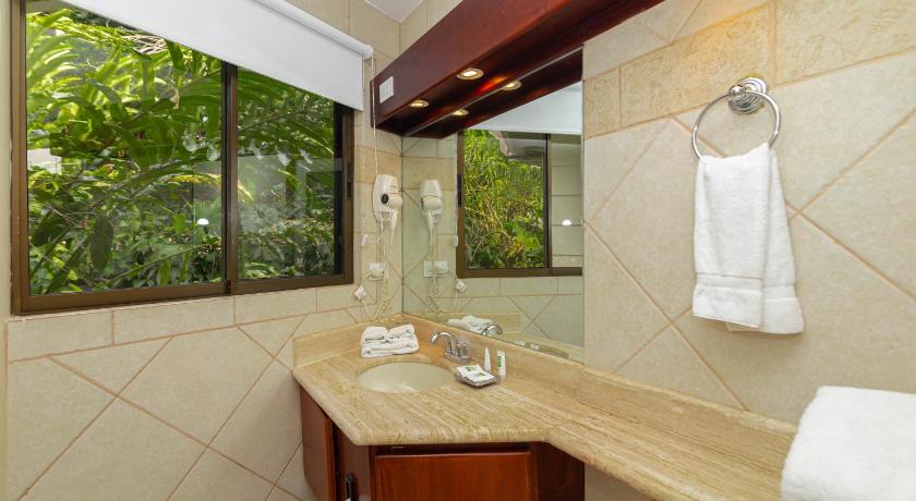 Image of Luxury Standard Room 2
