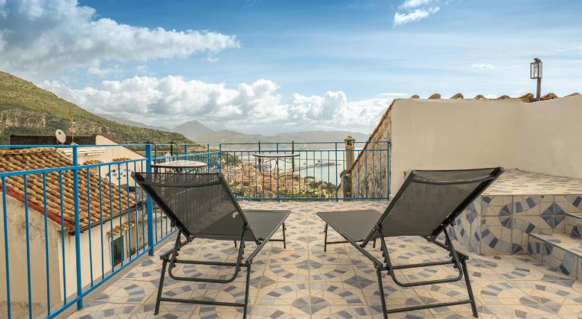 维耶特里苏尔马雷 Ferrara Holiday Home - Vietri Amalfi Coast 4星级 单人房 大堂