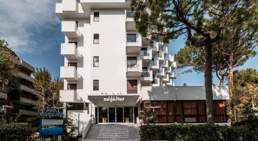 Hotel Augustus - image 6