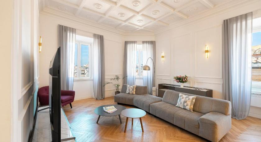SJR Luxury Apartment Trevi Fountain