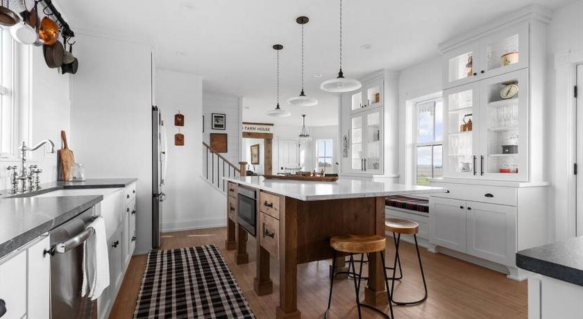 オシュコシュ (WI) Highland Farmhouse Countryside Retreat with Farm Charm 4つ星 宿泊施設 ロビー