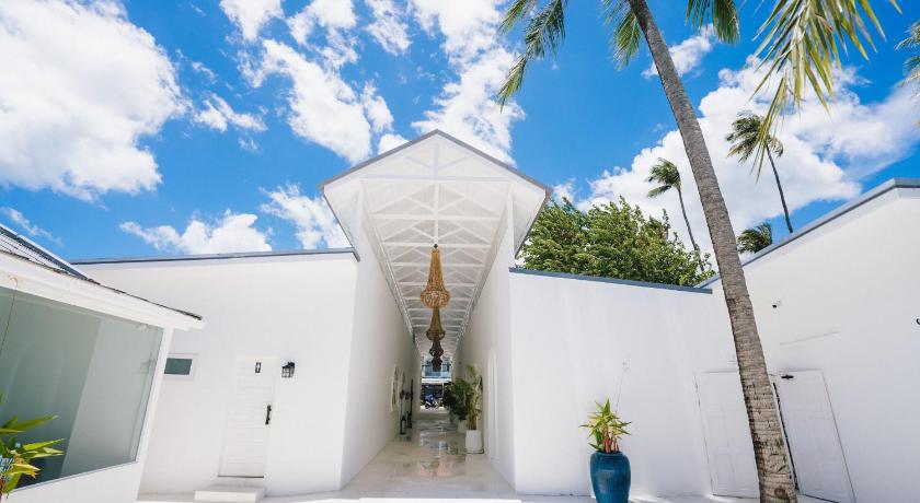 Tembo Beach Club and Resort - image 34
