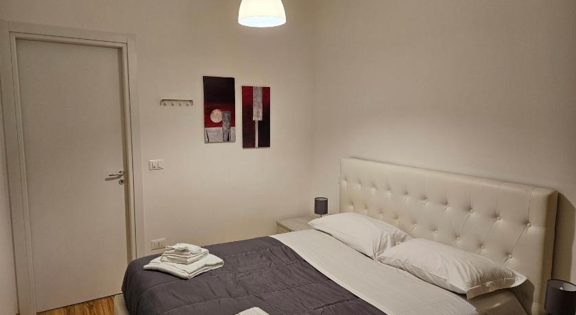 Image of Studio with Balcony 16