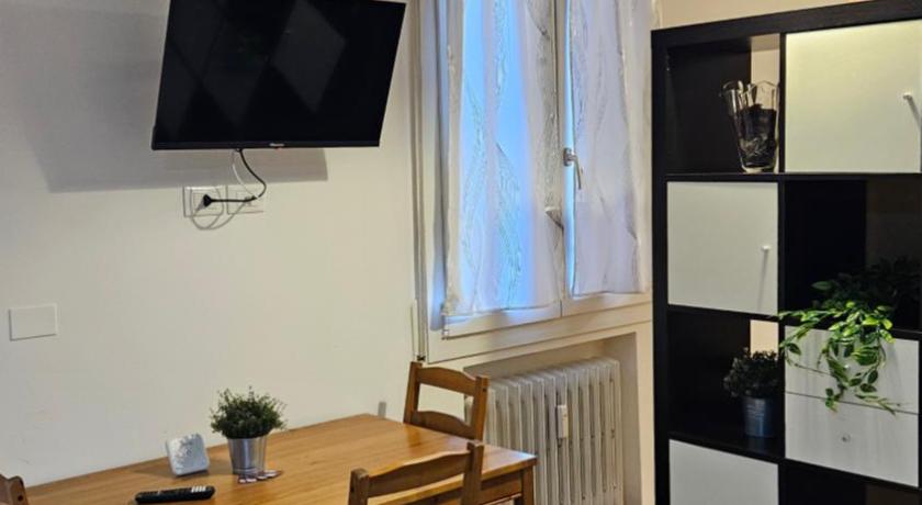 Image of Studio with Balcony 12