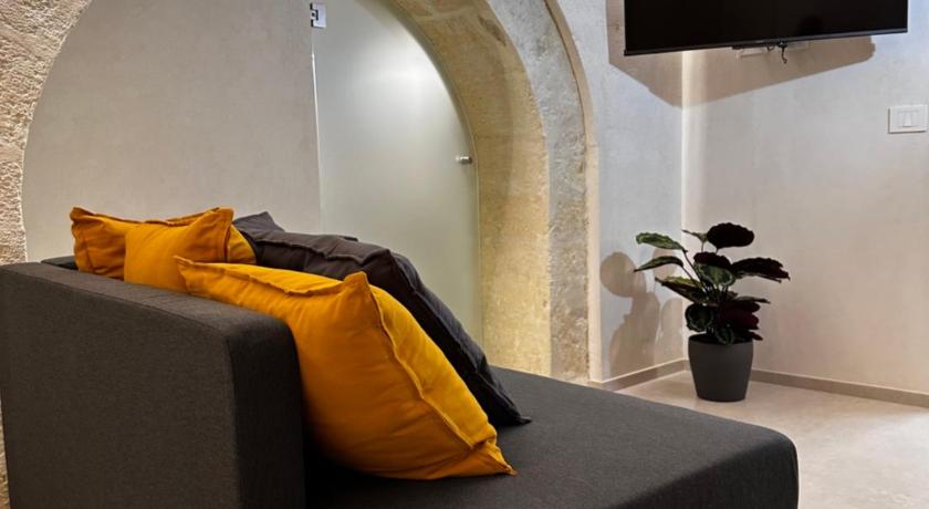 Room2cento46