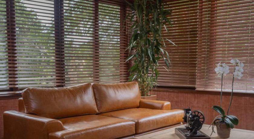 Image of Suite 12