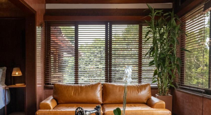 Image of Suite 6