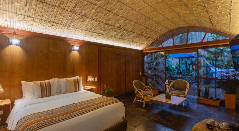Image of Superior Suite 0