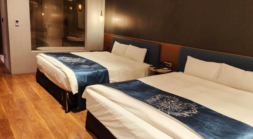 Image of Standard Quadruple Room 6
