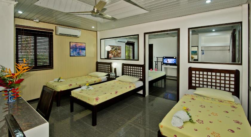 Image of Deluxe Family Room 1