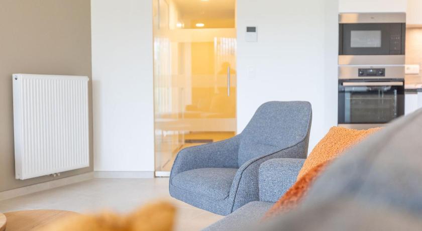 Corner apartment in the center with 3 bedrooms - image 19