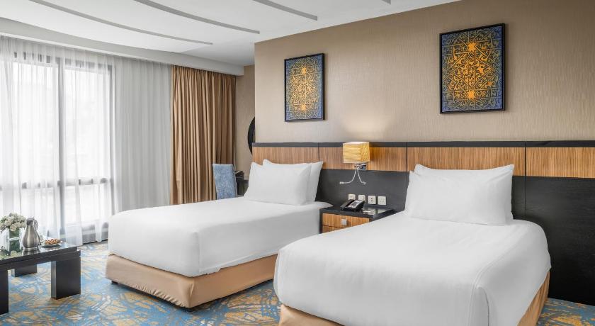 Image of Superior Double Room City View 3
