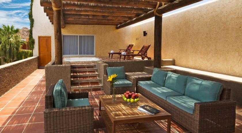 Image of Master Oceanfront Suite 4
