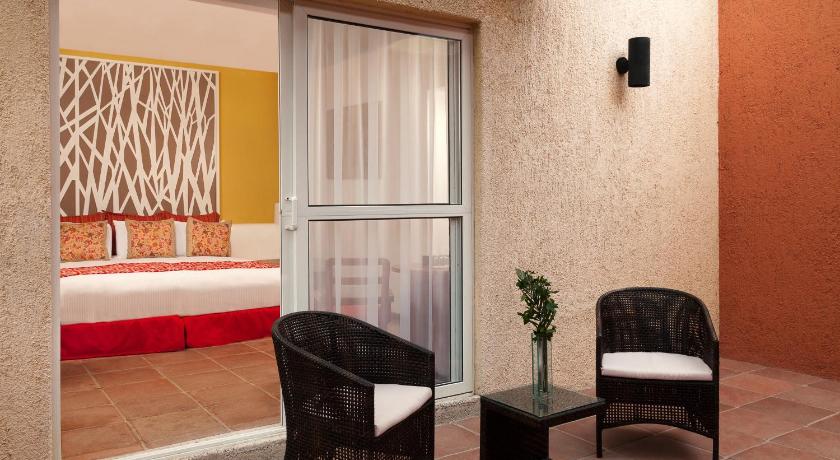 Image of Standard Double Suite 4