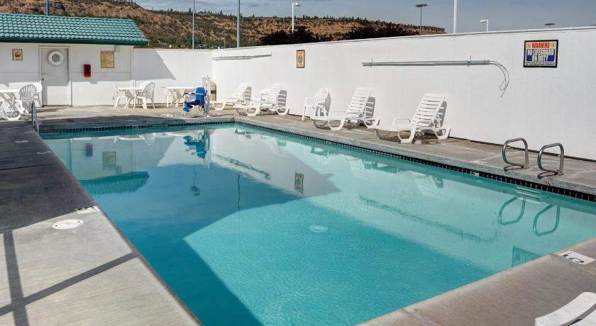 Motel 6-The Dalles, OR photo