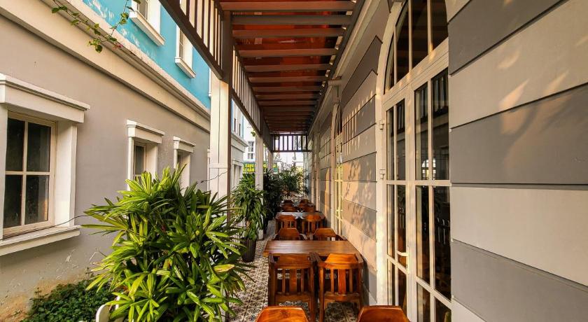 Lavian Hotel – Halong, MA