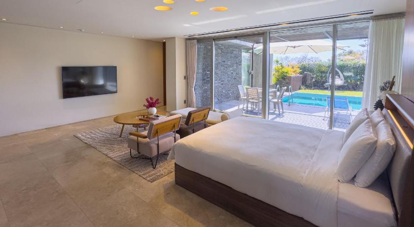 Image of Honeymoon Villa 6