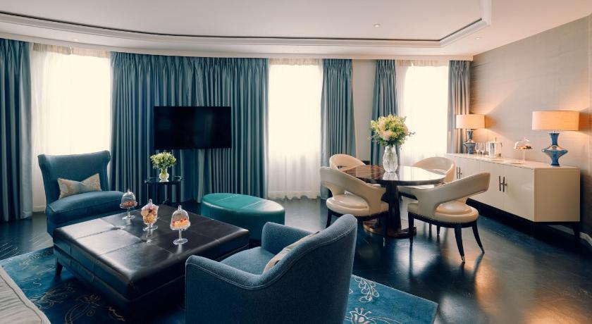Image of River Suite 8